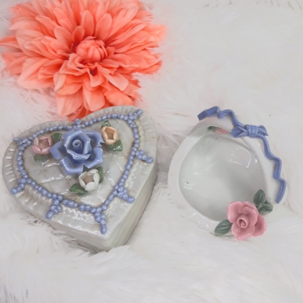 Trinket ceramic heart box & ceramic basket floral